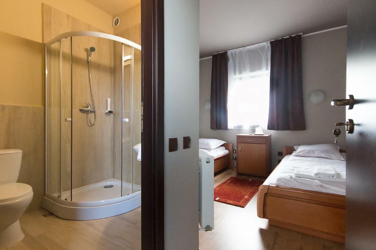 Hotel Casa De Piatra Bistro Cluj-Napoca Esterno foto